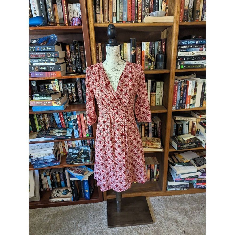ness London red midi dress long sleeve v neck lightweight sz 8 euc